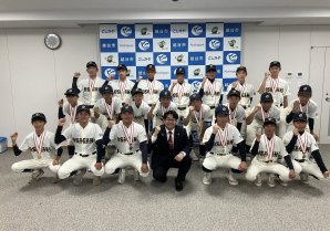 先日、越谷市立大相模中学校野球部が春春季全日本少年野球大会（全国大会）の報告をしに、越谷市長表敬訪問をしました。選手達が、夏...