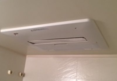 浴室暖房乾燥機（ガス温水式　天カセタイプ）